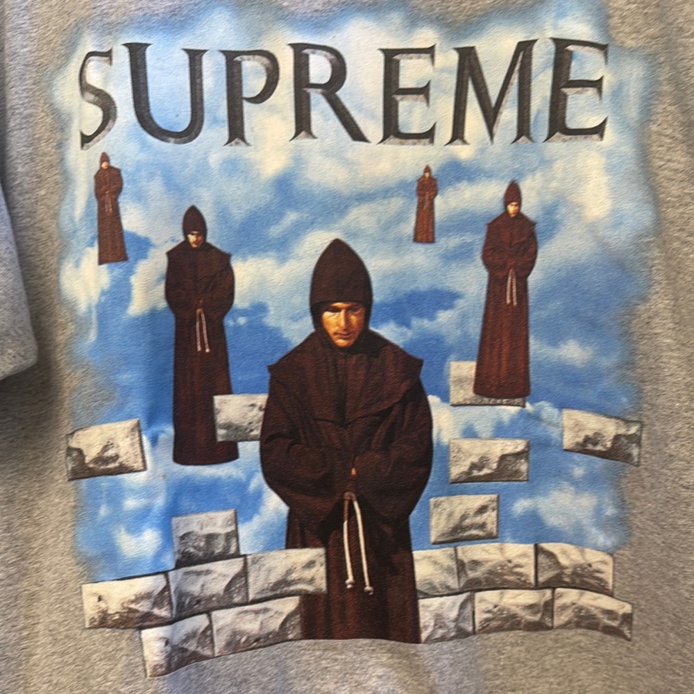 Supreme
Levitation graphic-print T-shirt
